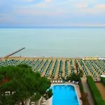 Nettuno 4* リド・ディ・イエゾロ