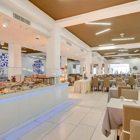 Nettuno 4* לידו די ג'סולו