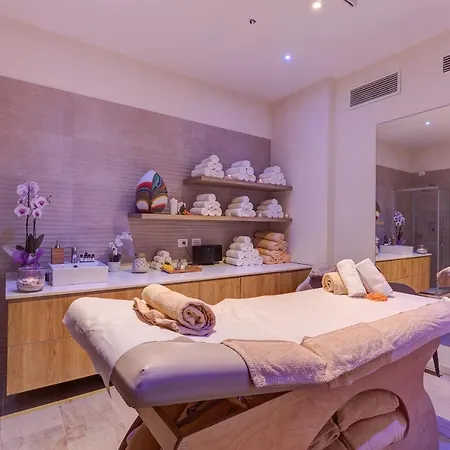 Nettuno 4* לידו די ג'סולו